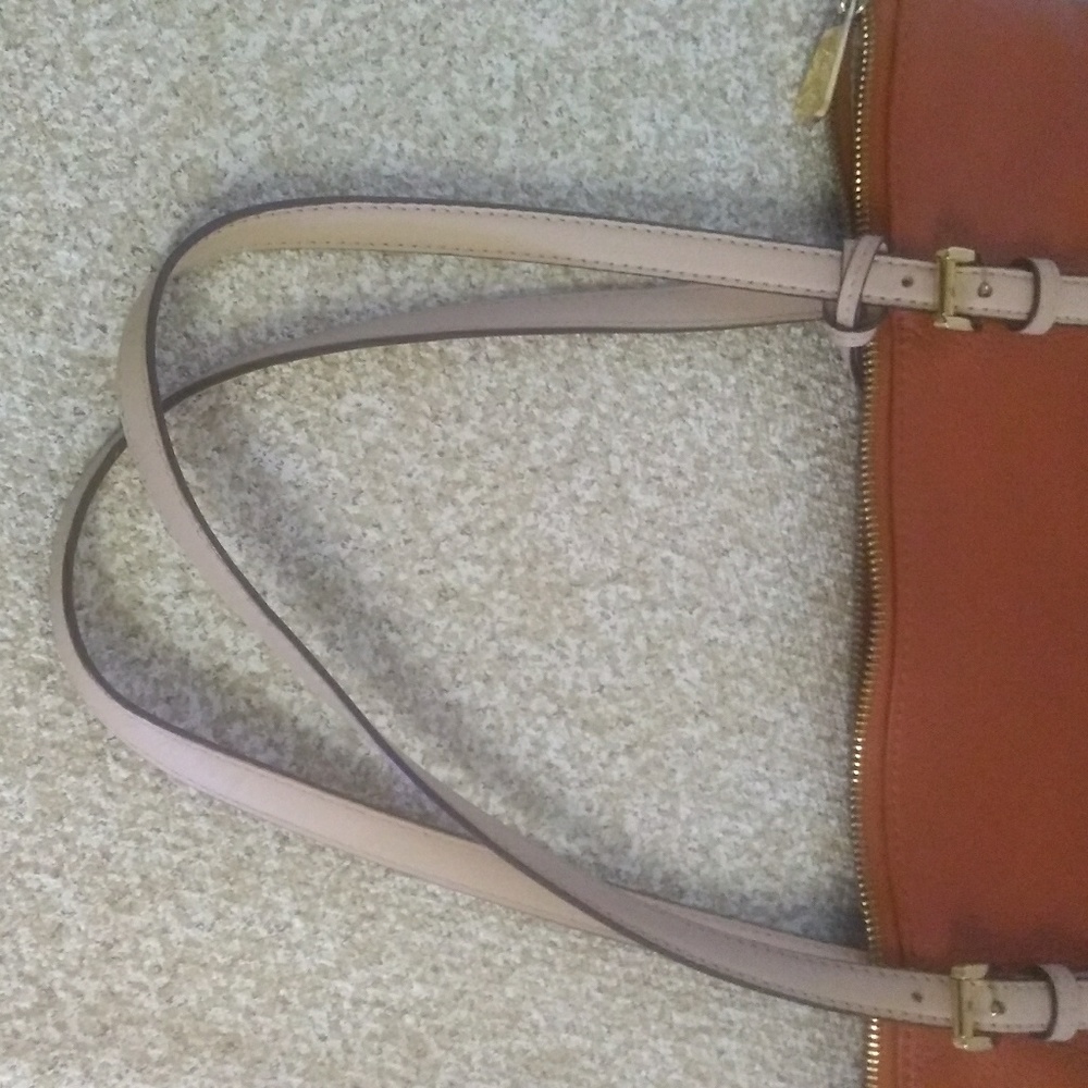 Michael Michael Kors Pebbled Leather Bag - Picture 2 of 8